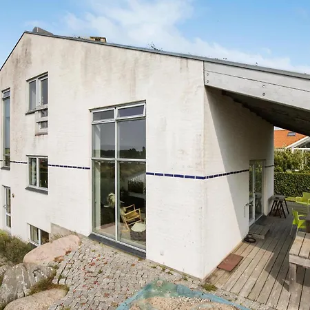 Ferienhaus In With Kitchen