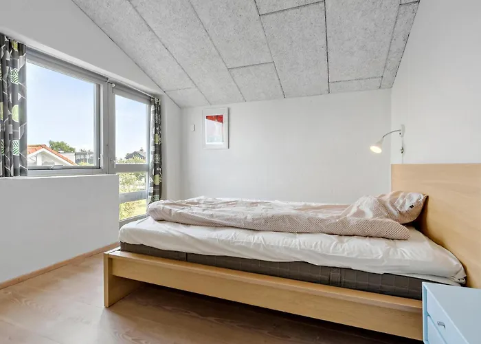 3 Bedroom Awesome In