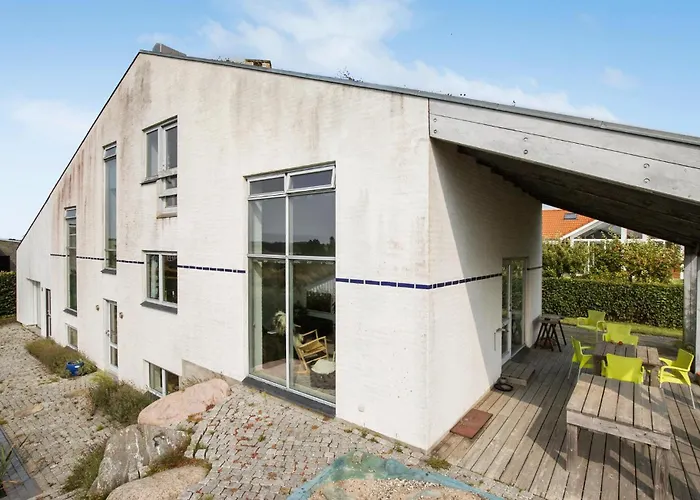 Semesterbostad 3 Bedroom Awesome In