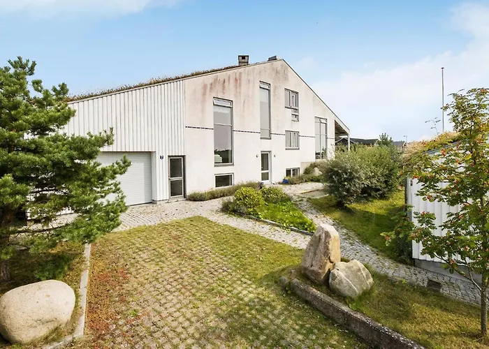 Semesterbostad 3 Bedroom Awesome In